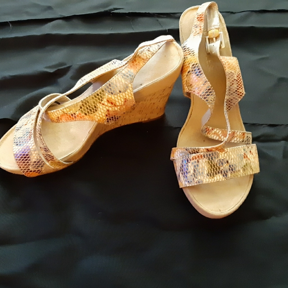 Sandals - Picture 2 of 2